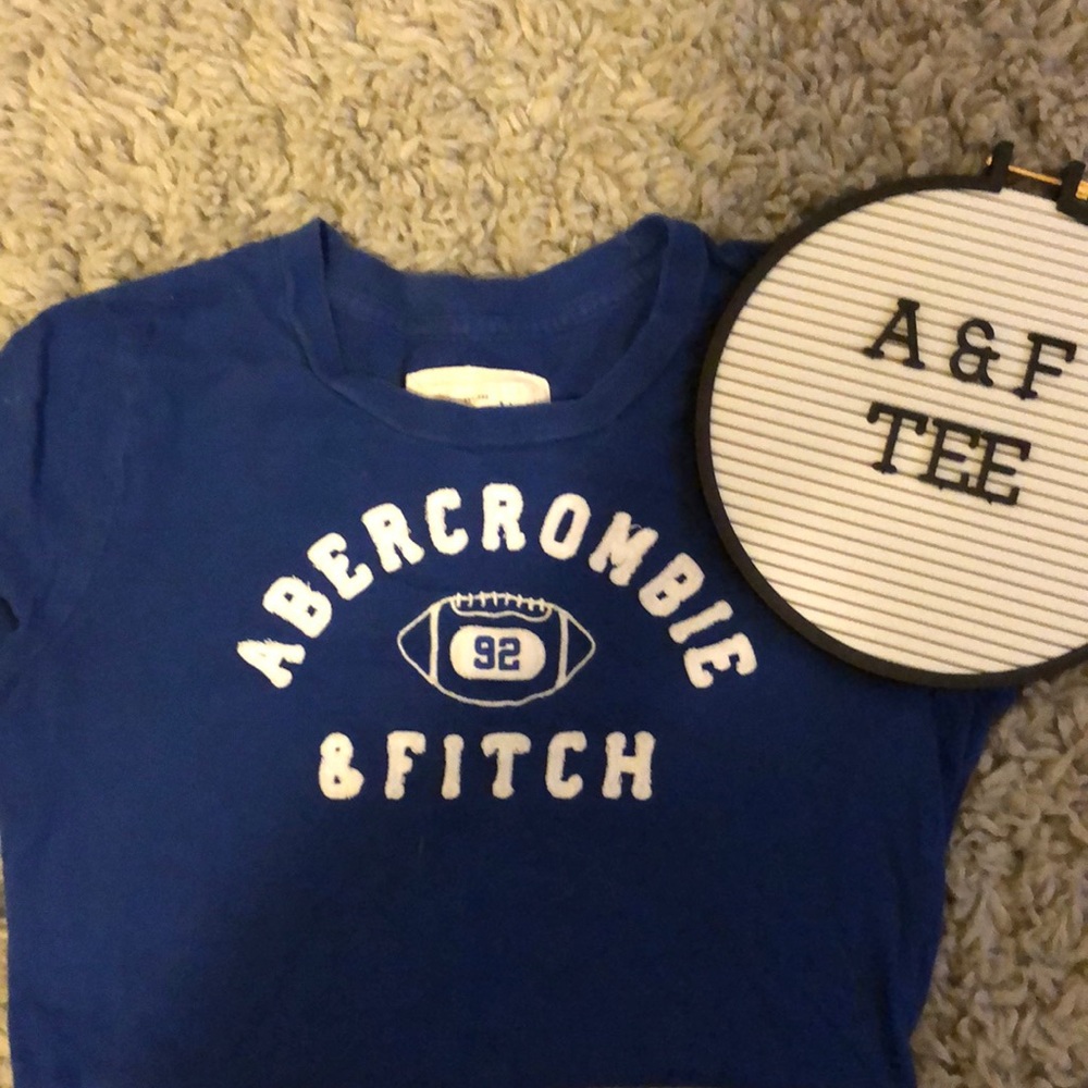 Abercrombie & Fitch Tee